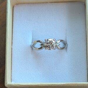 NWOT 1/2 Ct CZ Stainless Steel Solitaire Ring - Sz 7.5